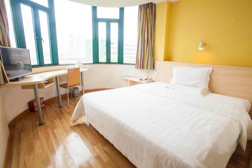 7Days Inn Xiamen Lotus Square Branch Jiangtouzhen الغرفة الصورة